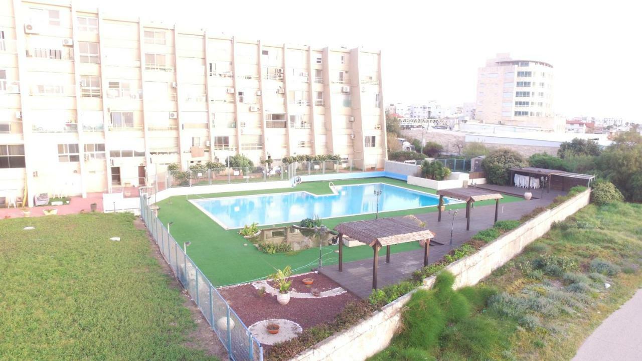 Apartamento Ha-aliya Sea View Nahariya Exterior foto