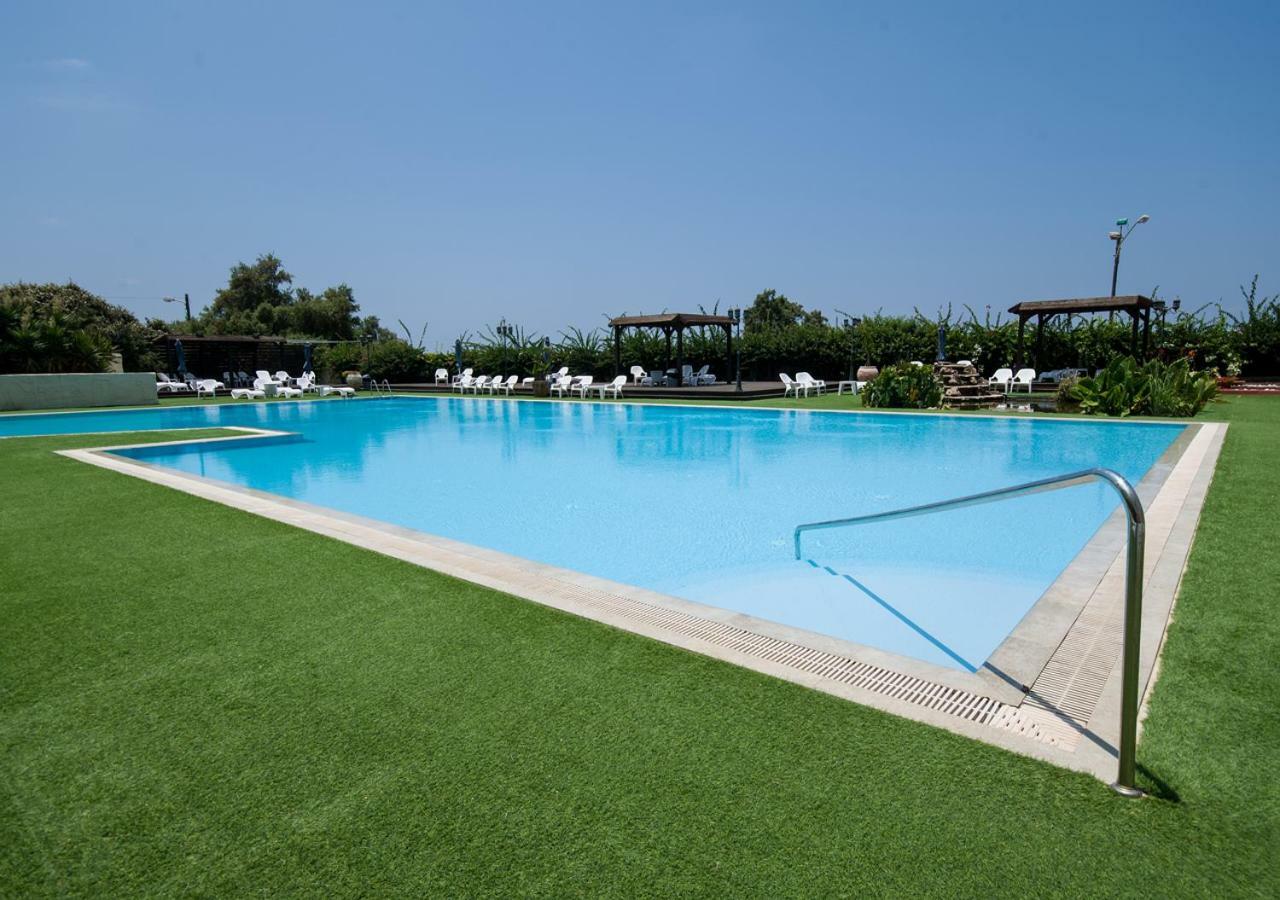 Apartamento Ha-aliya Sea View Nahariya Exterior foto