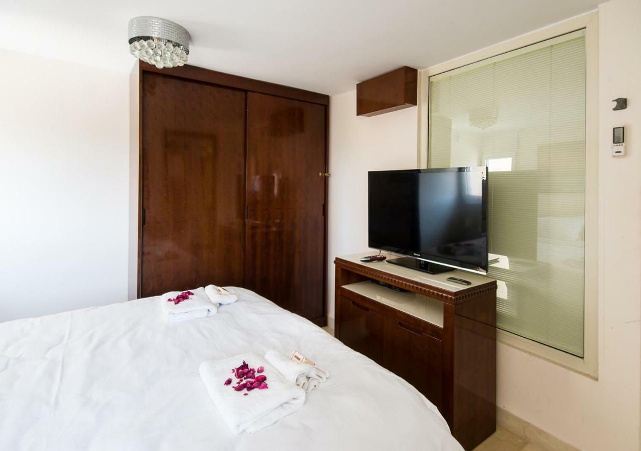 Apartamento Ha-aliya Sea View Nahariya Exterior foto